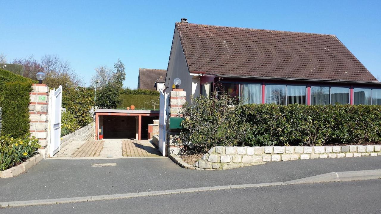 Chambre Privee Avec Salon, Garage Voiture, Velos, Motos Tourville-sur-Arques 外观 照片