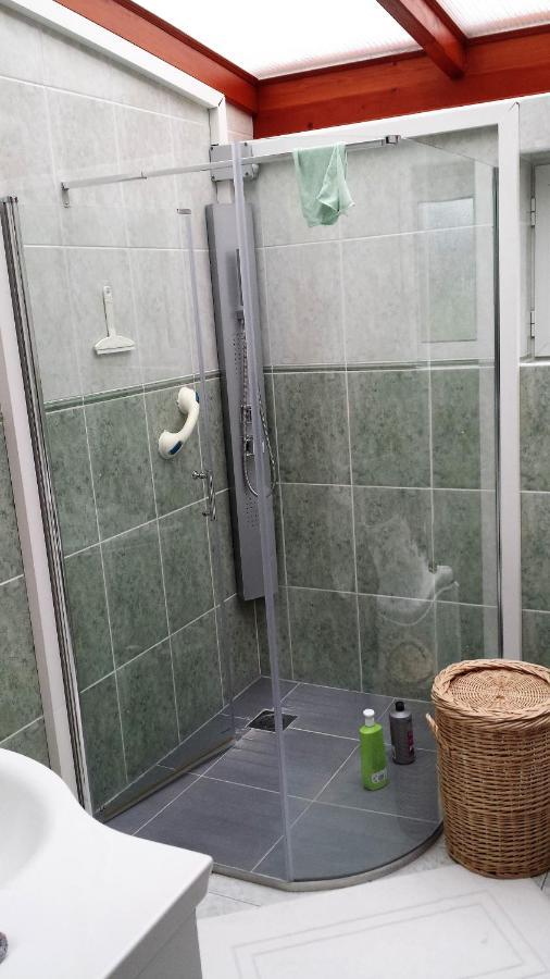 Chambre Privee Avec Salon, Garage Voiture, Velos, Motos Tourville-sur-Arques 外观 照片
