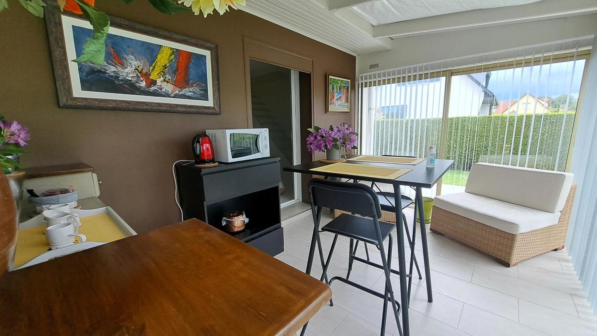 Chambre Privee Avec Salon, Garage Voiture, Velos, Motos Tourville-sur-Arques 外观 照片